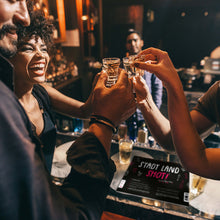 Lade das Bild in den Galerie-Viewer, Stadt Land Shot | Spieleblock | Stadt Land Fluss als Trinkspiel ab 16 - Simon und Jan