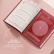 Lade das Bild in den Galerie-Viewer, VORBESTELLUNG - VERSAND: 06.02.2023 | Erzählt euch mehr | Das Journal für Paare | Austausch, Reflexion & Steigerung des Wir-Gefühls - Simon und Jan