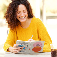 Lade das Bild in den Galerie-Viewer, VORBESTELLUNG - VERSAND 17.12. | Mein Freundebuch für Erwachsene | Gemeinsame Erinnerungen | Lustiger Austausch - Simon und Jan